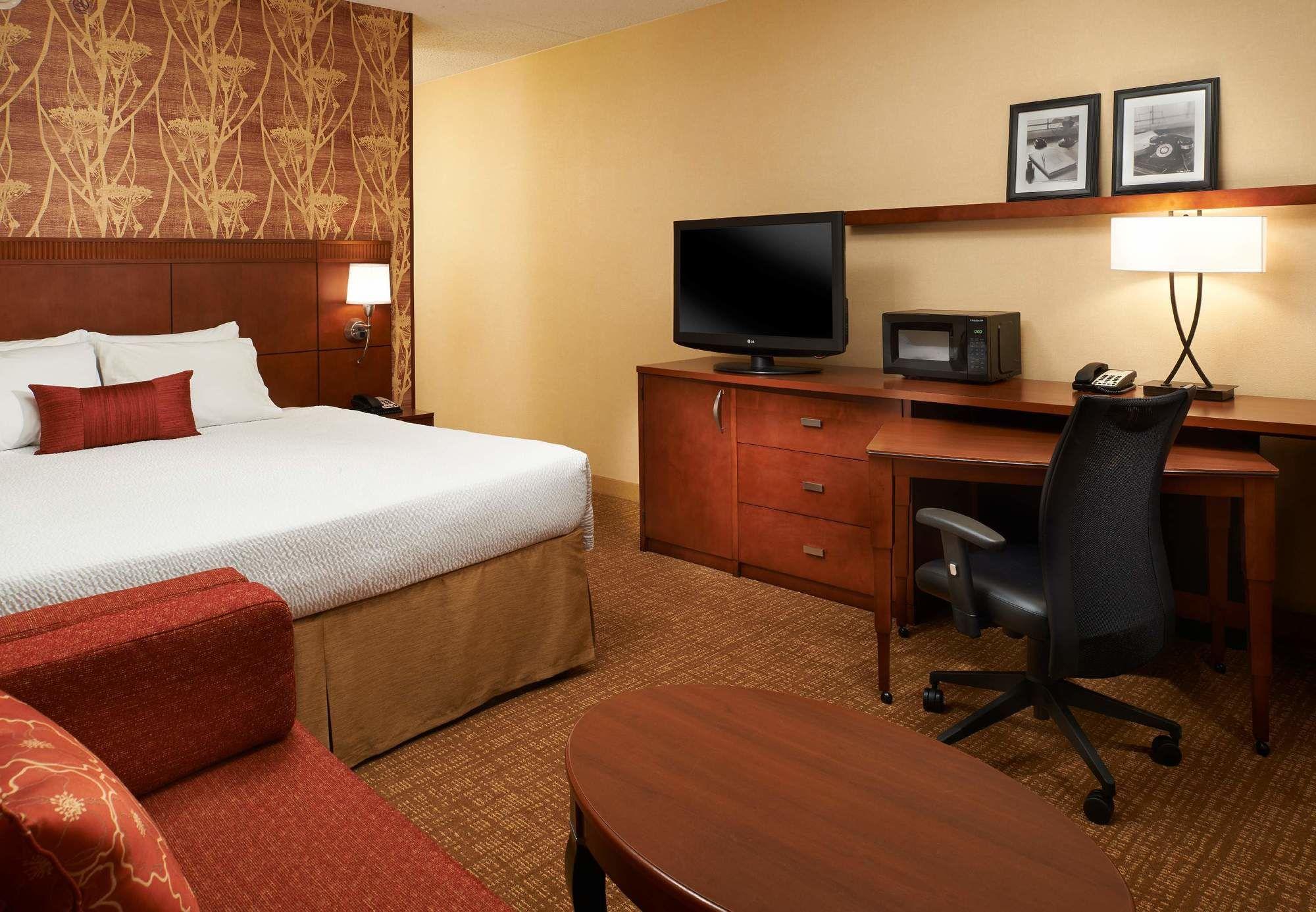Courtyard By Marriott Indianapolis Castleton Hotel Kültér fotó