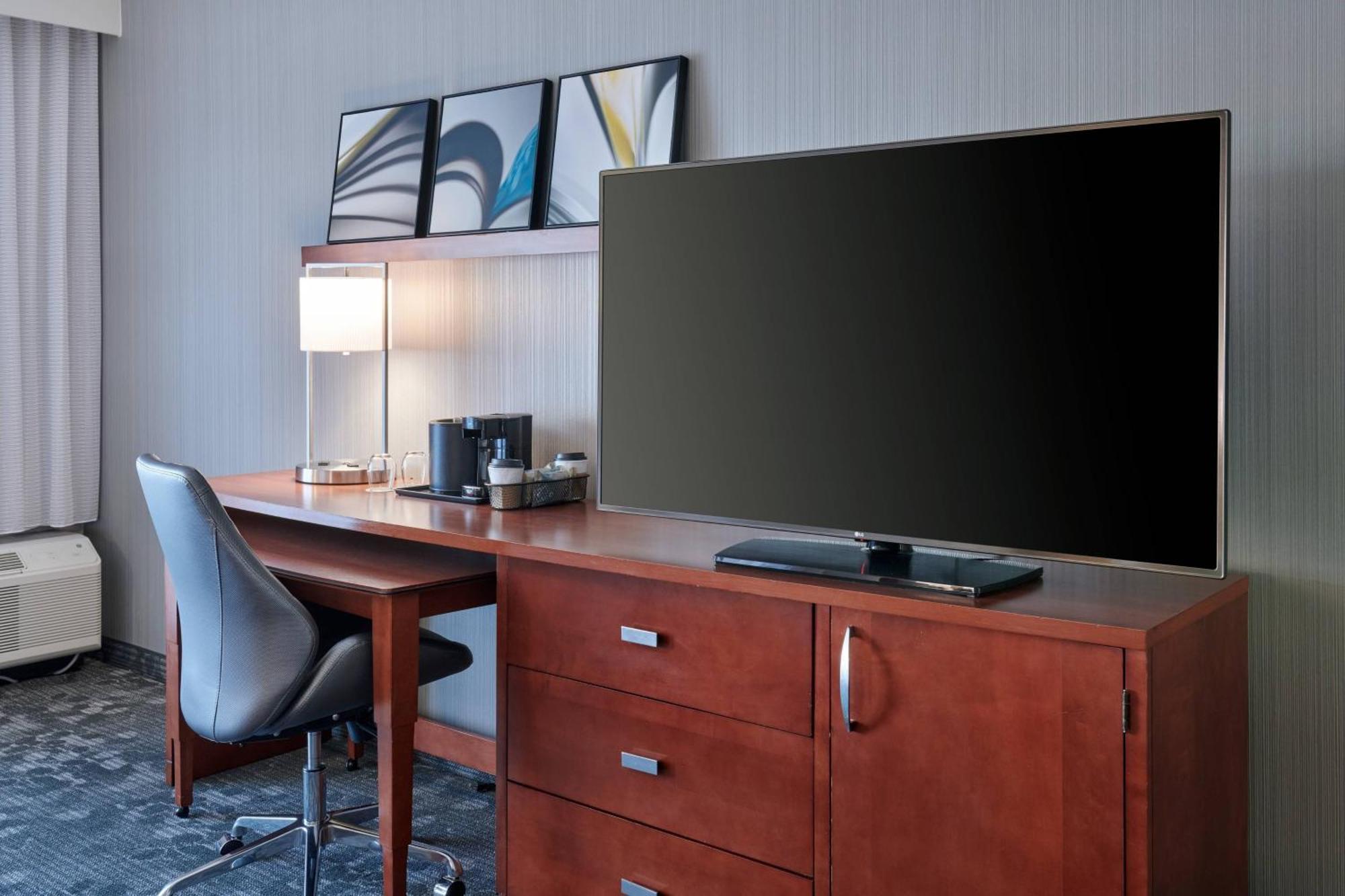 Courtyard By Marriott Indianapolis Castleton Hotel Kültér fotó